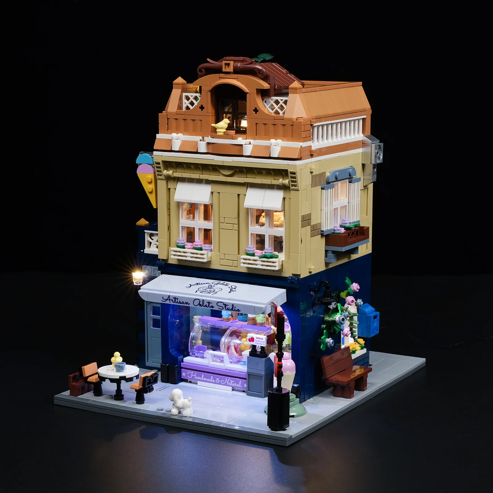 12-gelato-store-2.webp Gelato Store