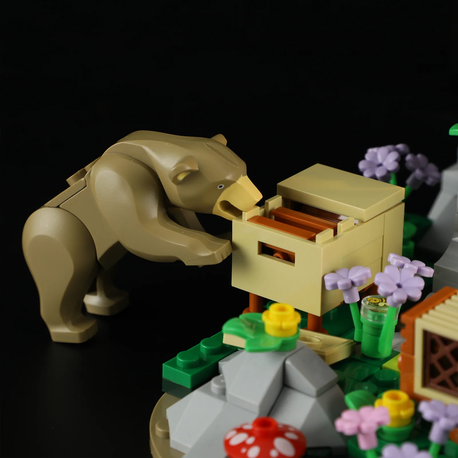 192-bee-farm-8.webp Bee Farm