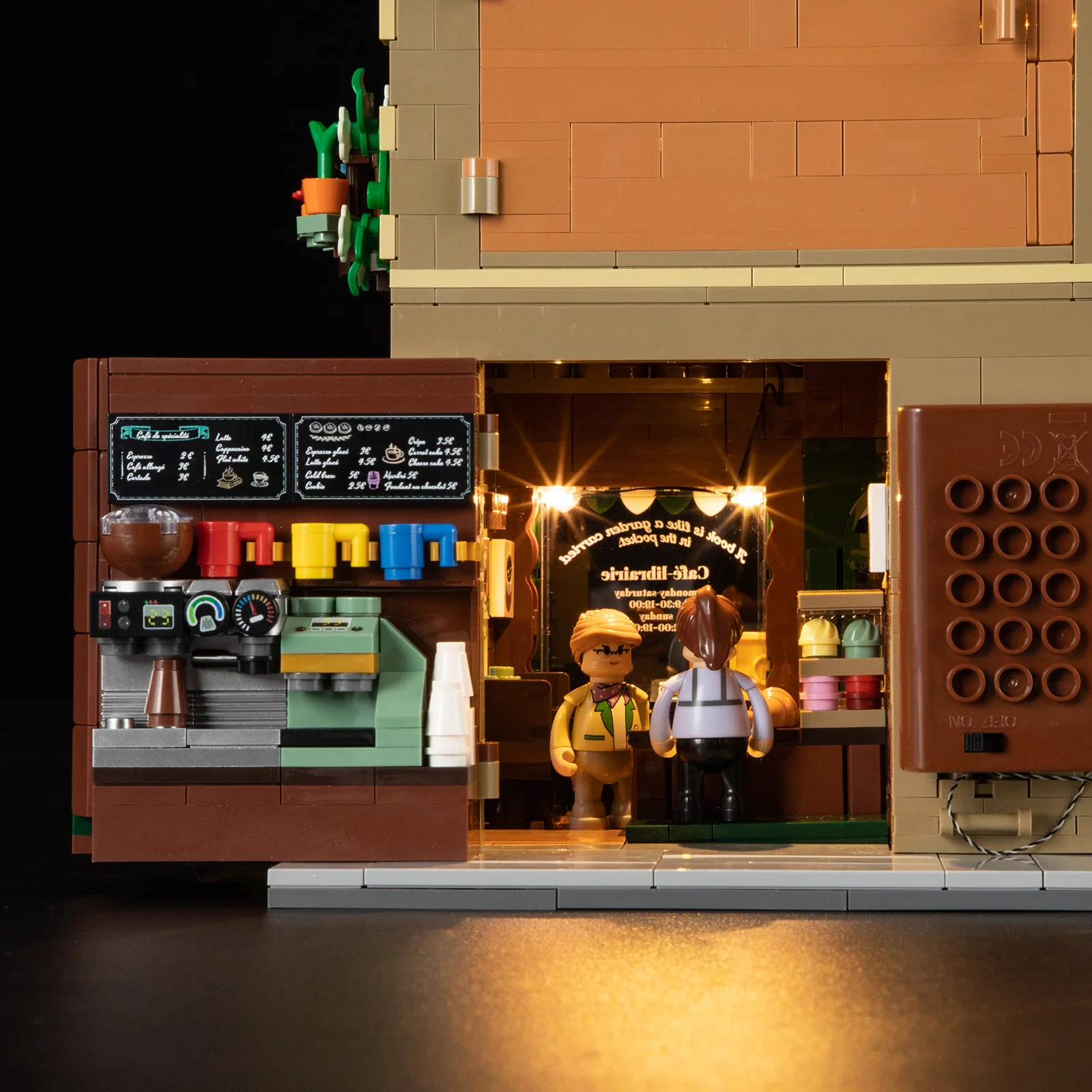 265-usa-usa-variation-6.webp Book-Cafe