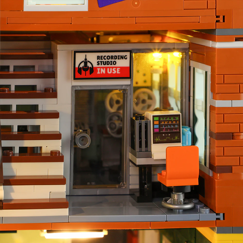 339-record-store-5.webp Record Store