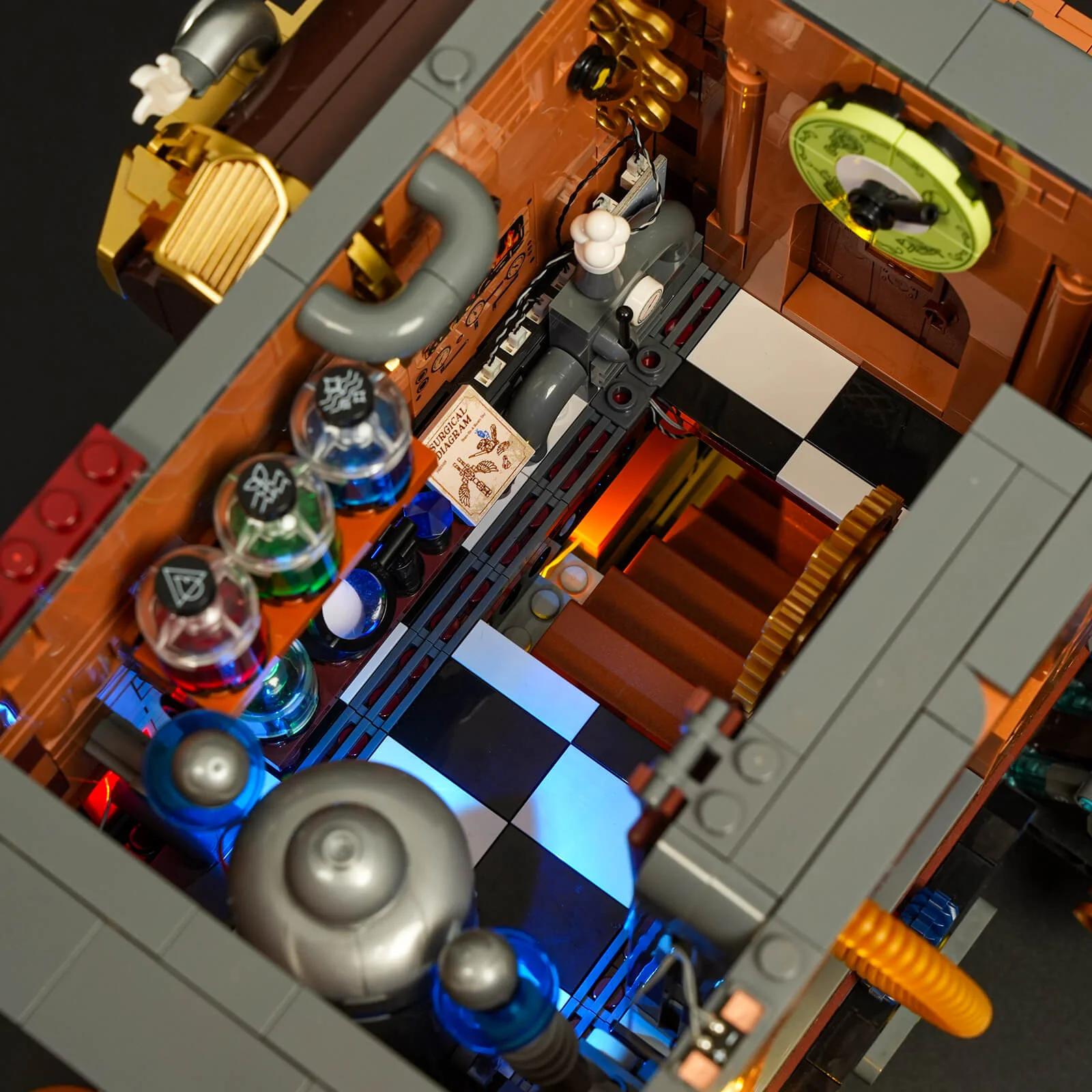 369-alchemist-s-moving-castle-14.webp Alchemist's Moving Castle